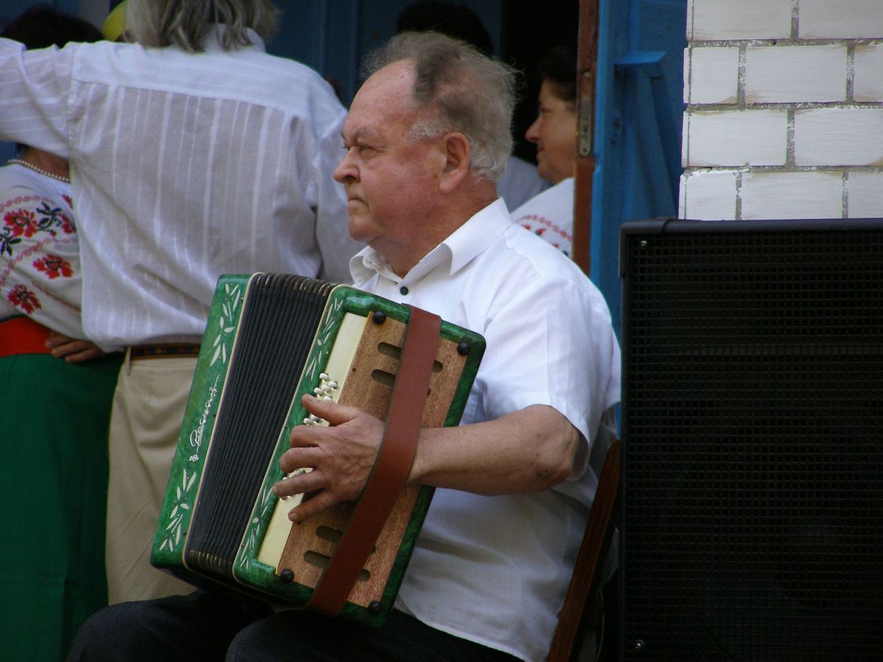 Грай, гармошко