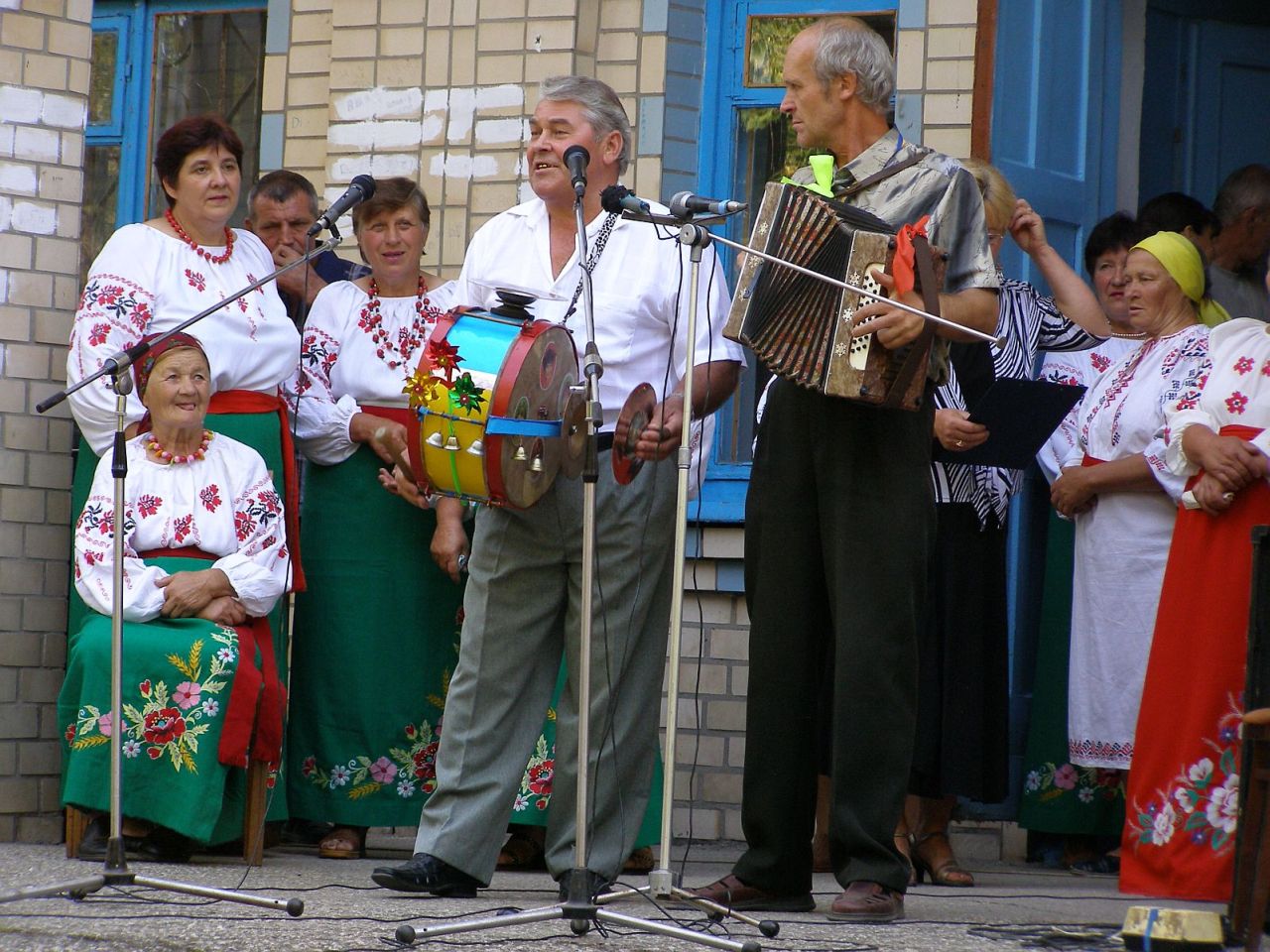Грай, гармошко